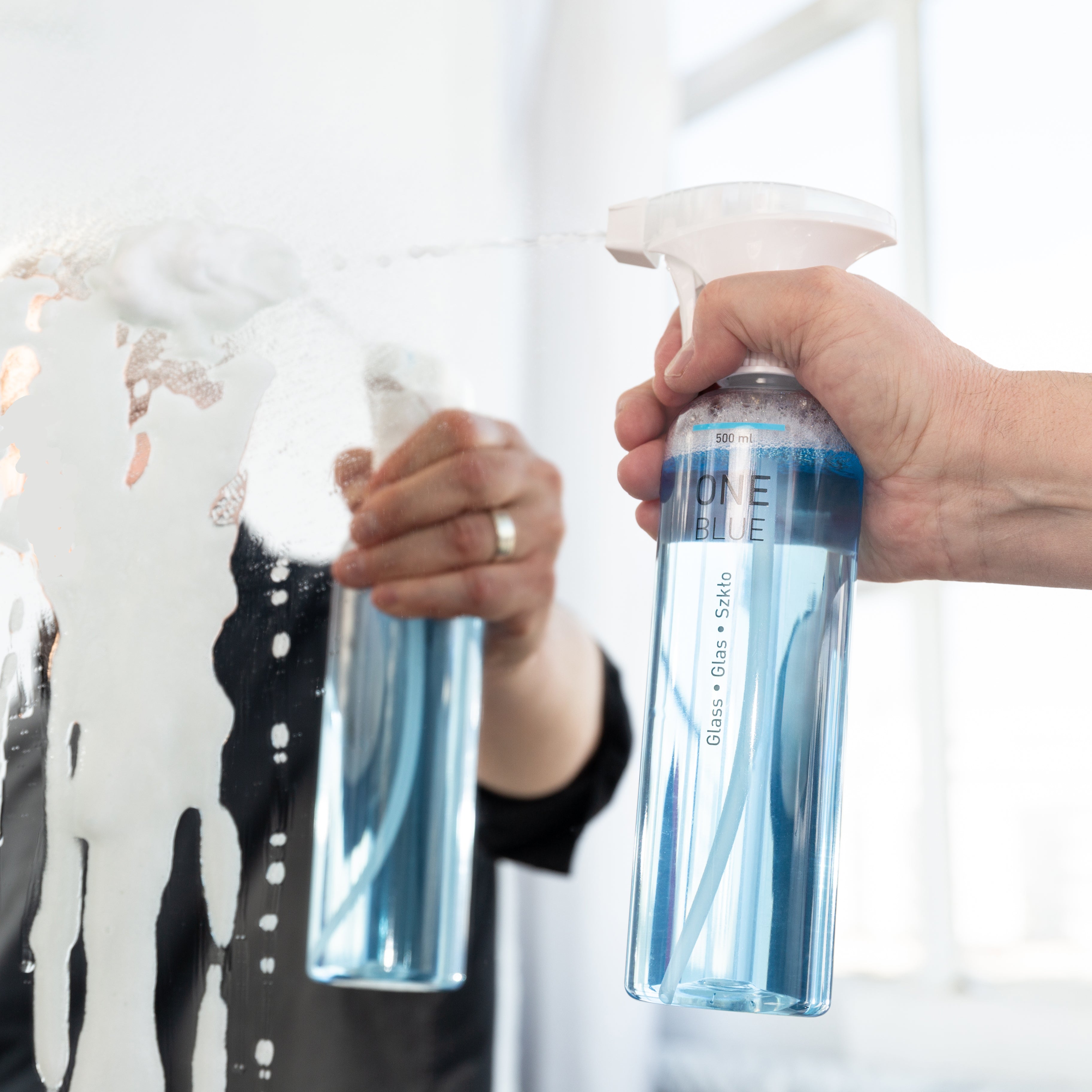 Cleaning with ecological glass cleaner