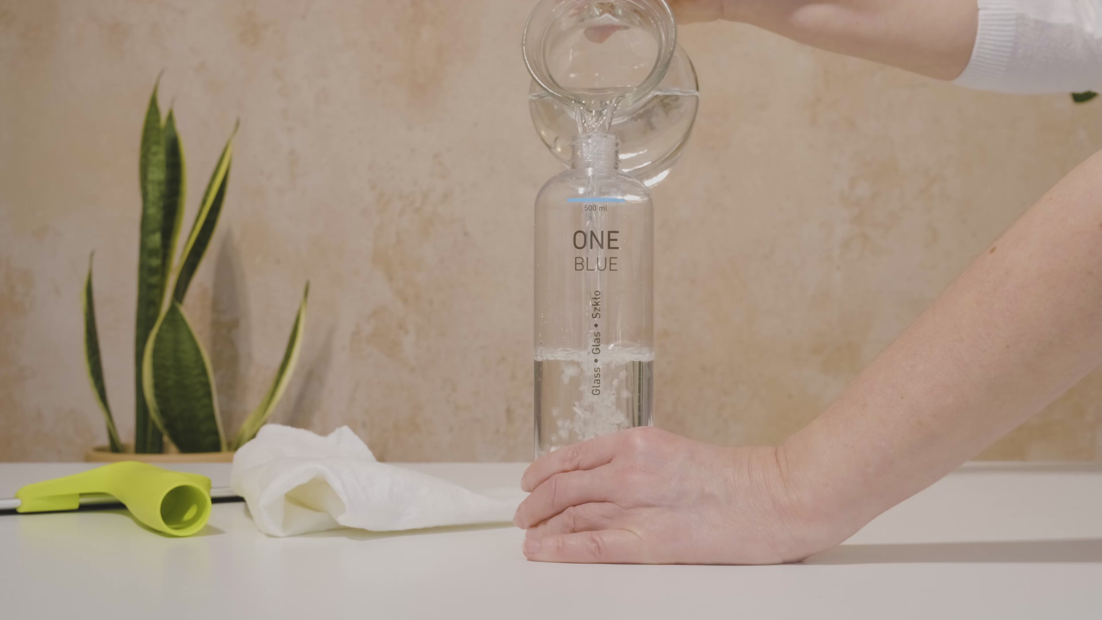 Video how to use the cleaning tablets